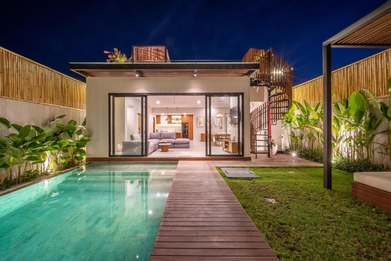 New 4 Bedroom 5 Min Walk To Berawa Beach Enclosed Livng Чангу Екстер'єр фото