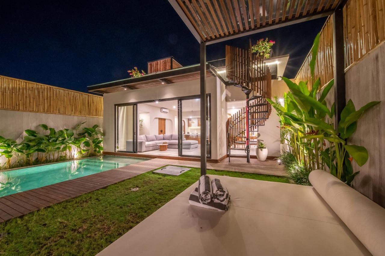New 4 Bedroom 5 Min Walk To Berawa Beach Enclosed Livng Чангу Екстер'єр фото