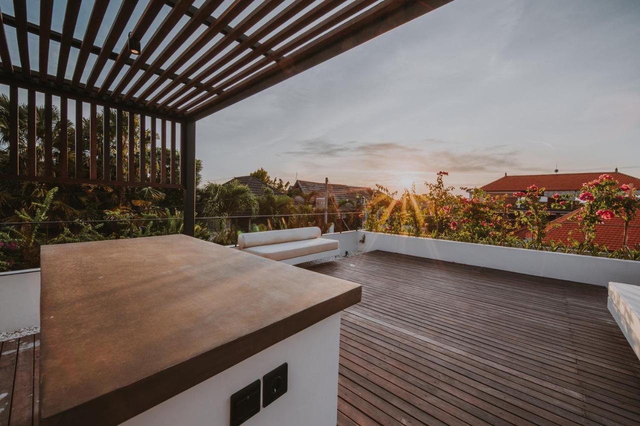 New 4 Bedroom 5 Min Walk To Berawa Beach Enclosed Livng Чангу Екстер'єр фото